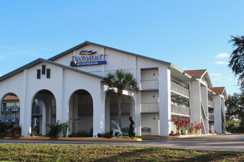 Baymont by Wyndham Kissimmee 1