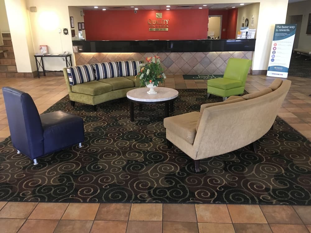 Quality Inn & Suites Winter Park Village Area 3