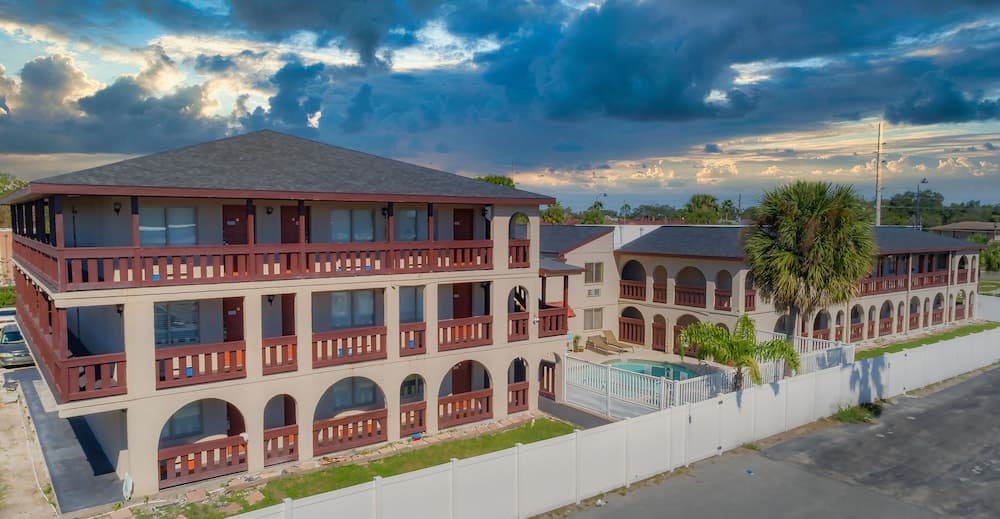 Sevilla Inn 1