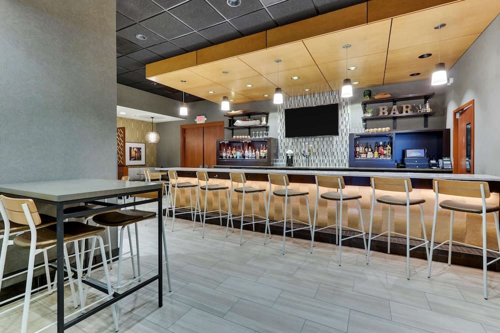 Drury Inn & Suites near Universal Orlando Resort 2