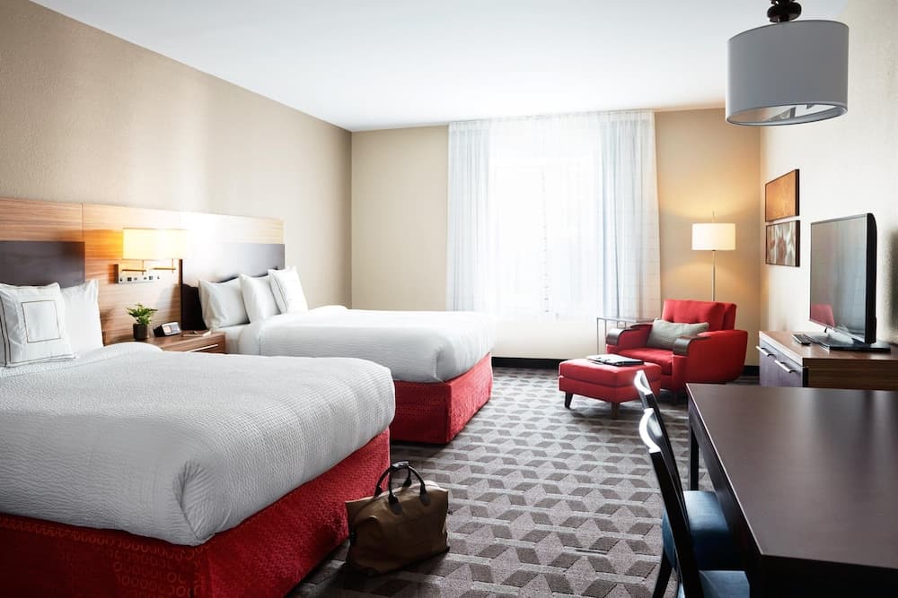 TownePlace Suites by Marriott Orlando Airport 3