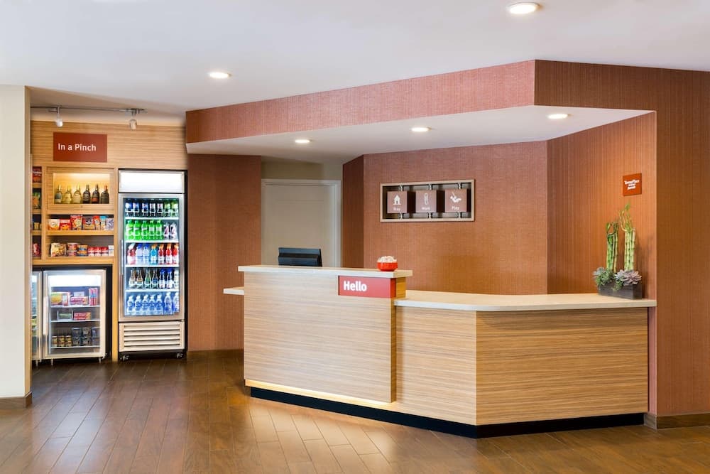 TownePlace Suites by Marriott Orlando Airport 2