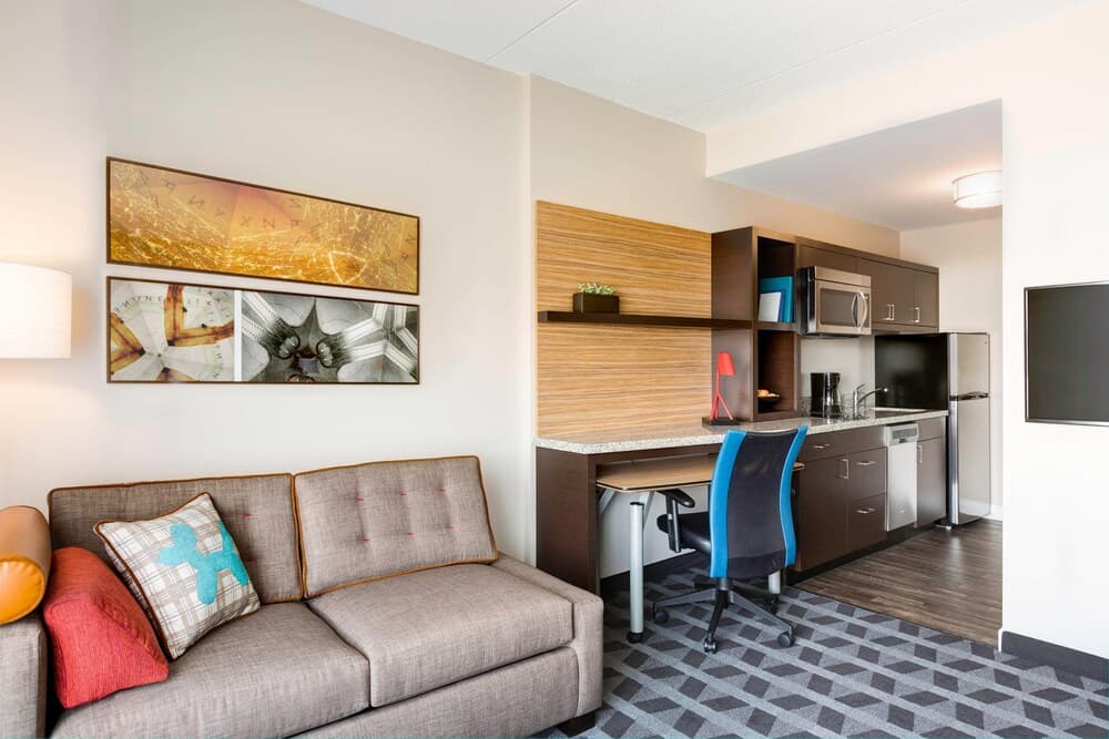 TownePlace Suites by Marriott Orlando Airport 5