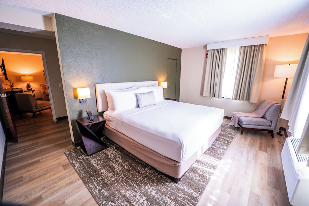 Mai Hana Hotel & Suites 1