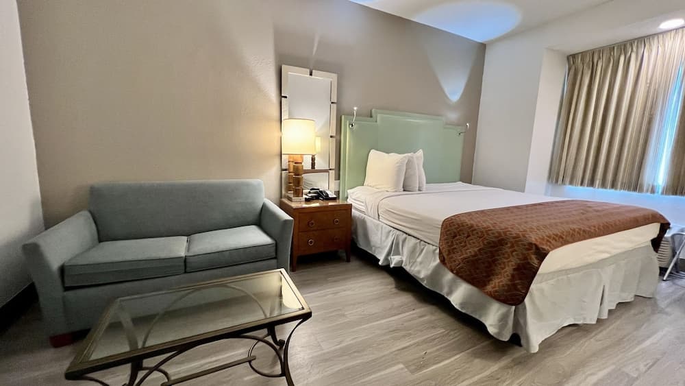 Baymont by Wyndham Orlando/International Dr/Universal Blvd 7
