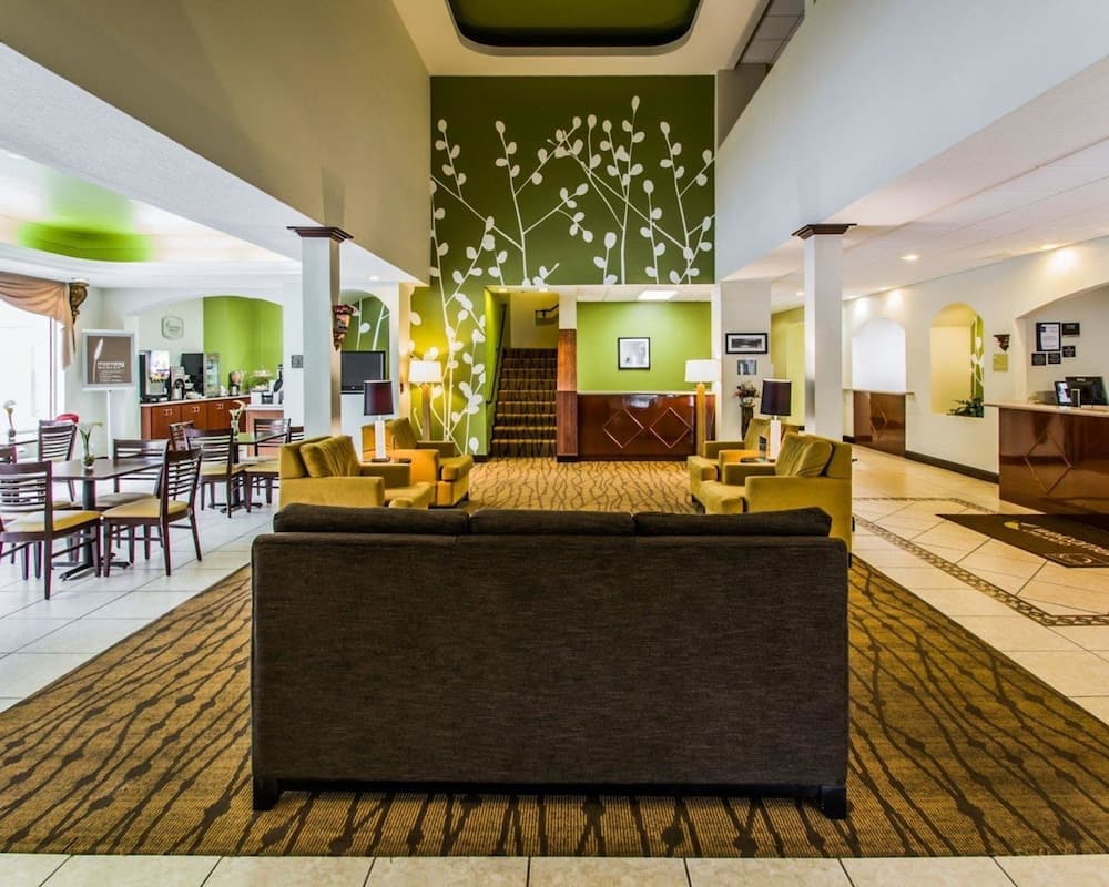 Sleep Inn & Suites Orlando International Airport 4