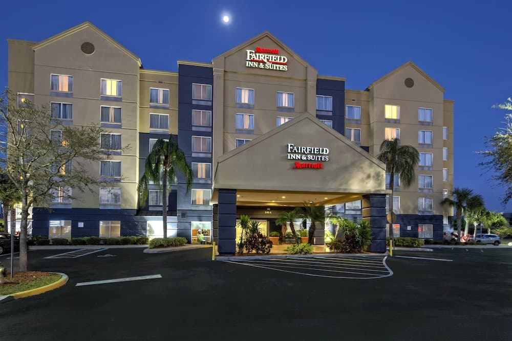 Fairfield Inn & Suites by Marriott Near Universal Orlando 1