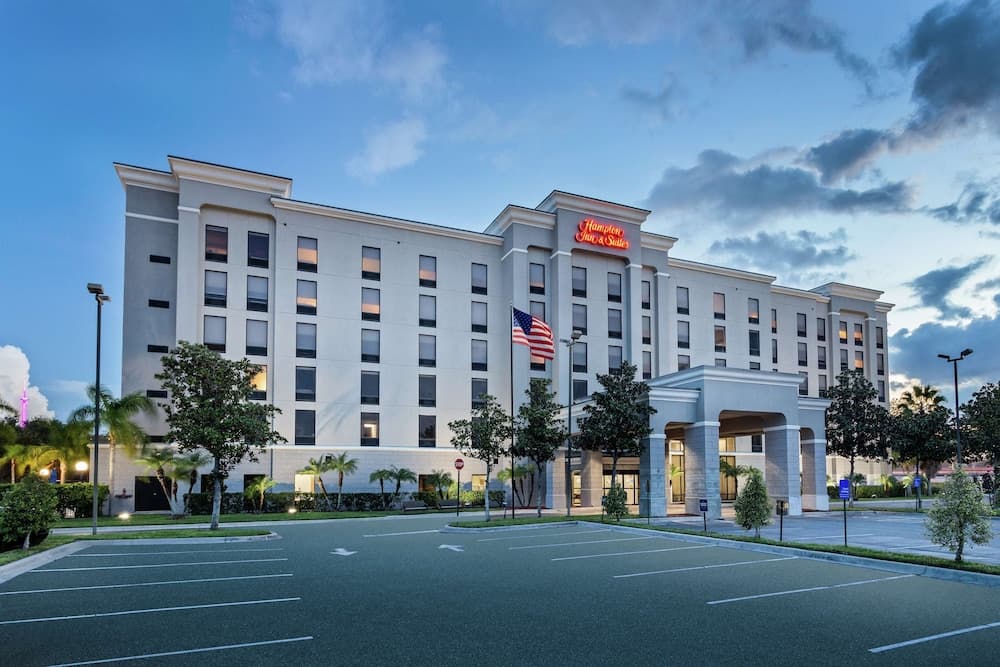 Hampton Inn & Suites Orlando Intl Dr N 1