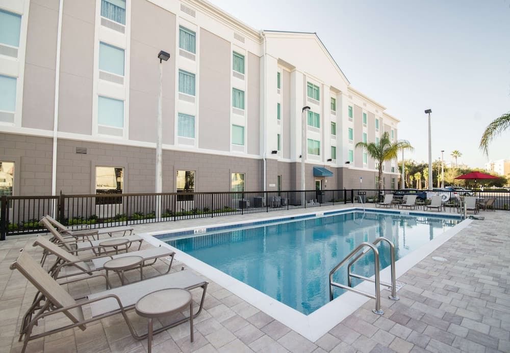 Hampton Inn & Suites Orlando At SeaWorld 1