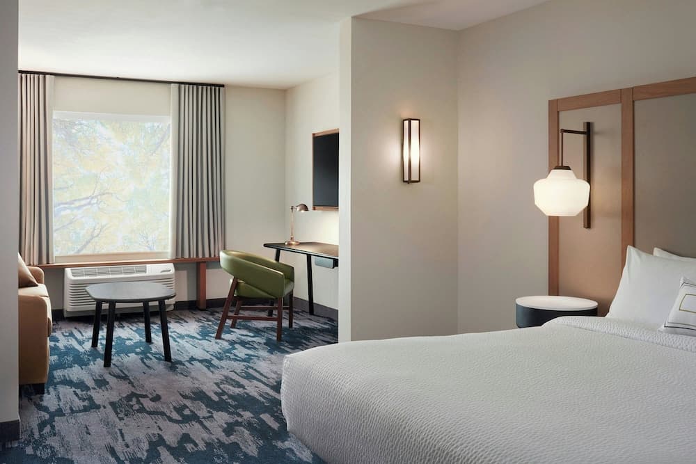 Fairfield by Marriott Inn & Suites Davenport 4