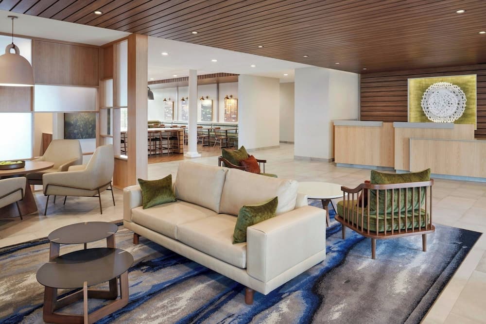 Fairfield by Marriott Inn & Suites Davenport 2