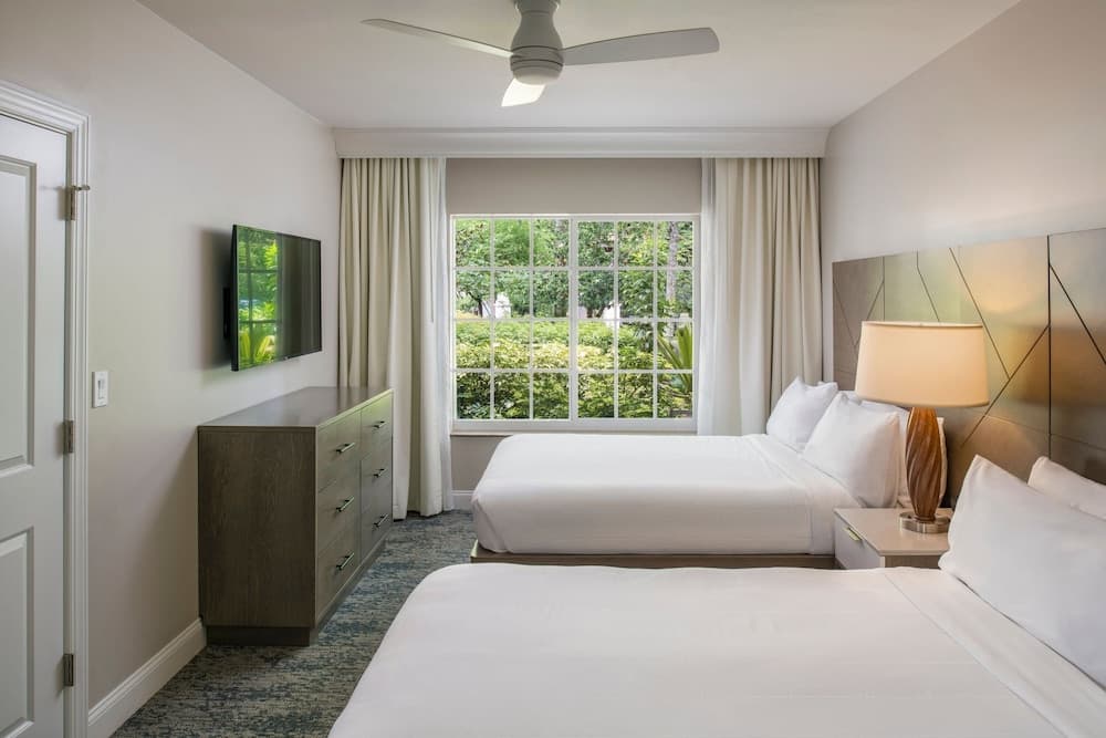 Marriott's Lakeshore Reserve 4