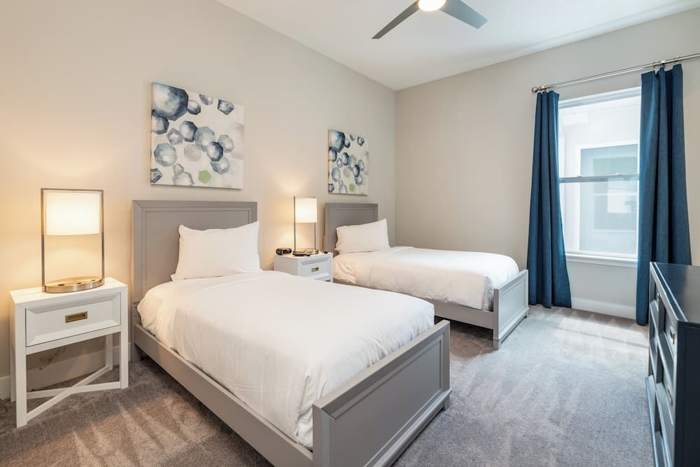The Bear's Den Resort Orlando 3