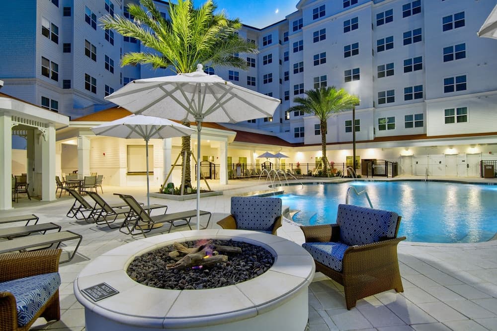 Residence Inn by Marriott Orlando Flamingo Crossing/Western Entrance 1