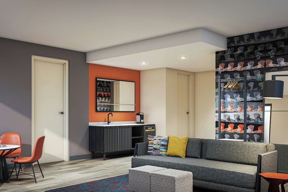 Aloft by Marriott Orlando Lake Nona 8
