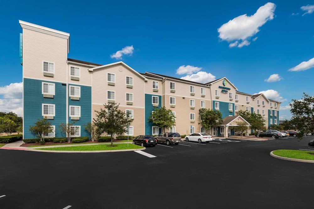 WoodSpring Suites Orlando East 1