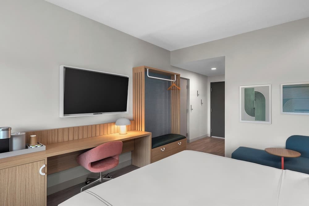 EVEN Hotel Orlando International Airport by IHG 4
