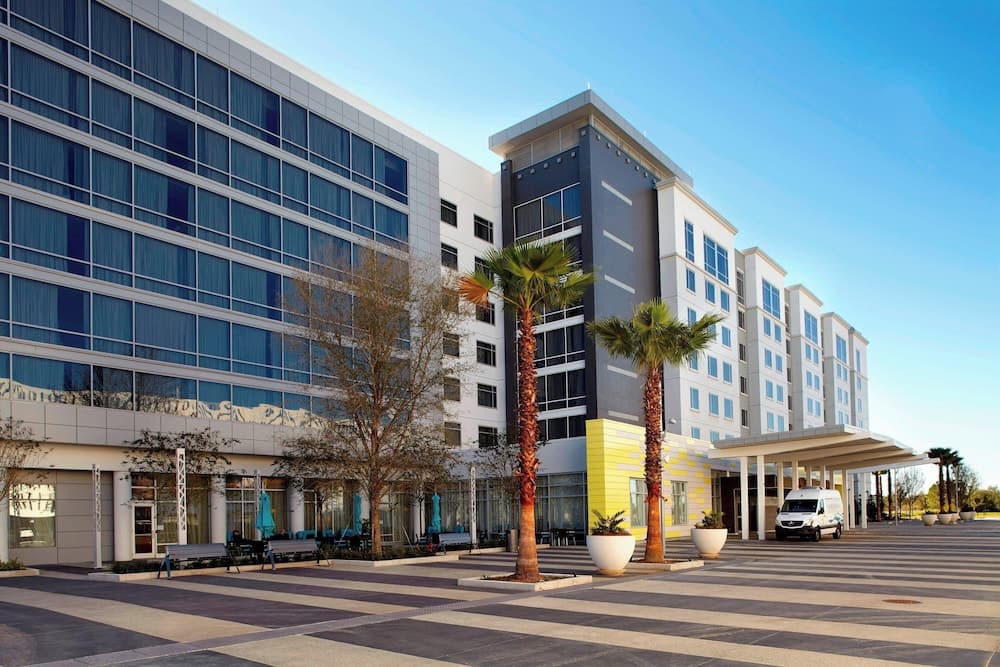 Courtyard Orlando Lake Nona 1
