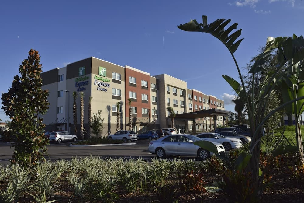 Holiday Inn Express & Suites - Orlando - Southeast by IHG 1